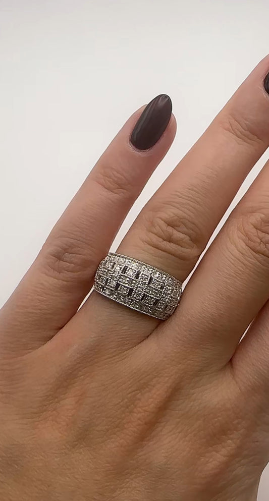 Vintage White Gold Filament Ring with Diamonds