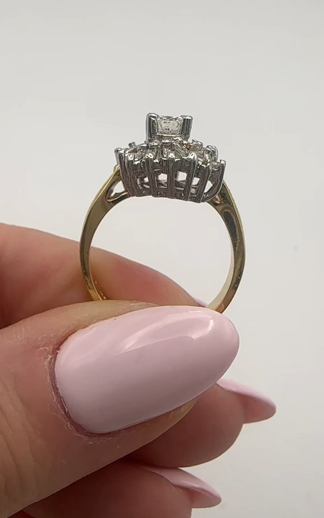 Vintage Diamond Ring 14k Yellow Gold