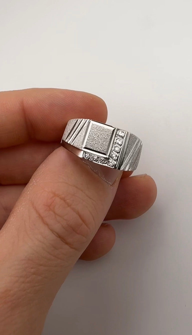 Men’s Unique Diamond Brush Ring