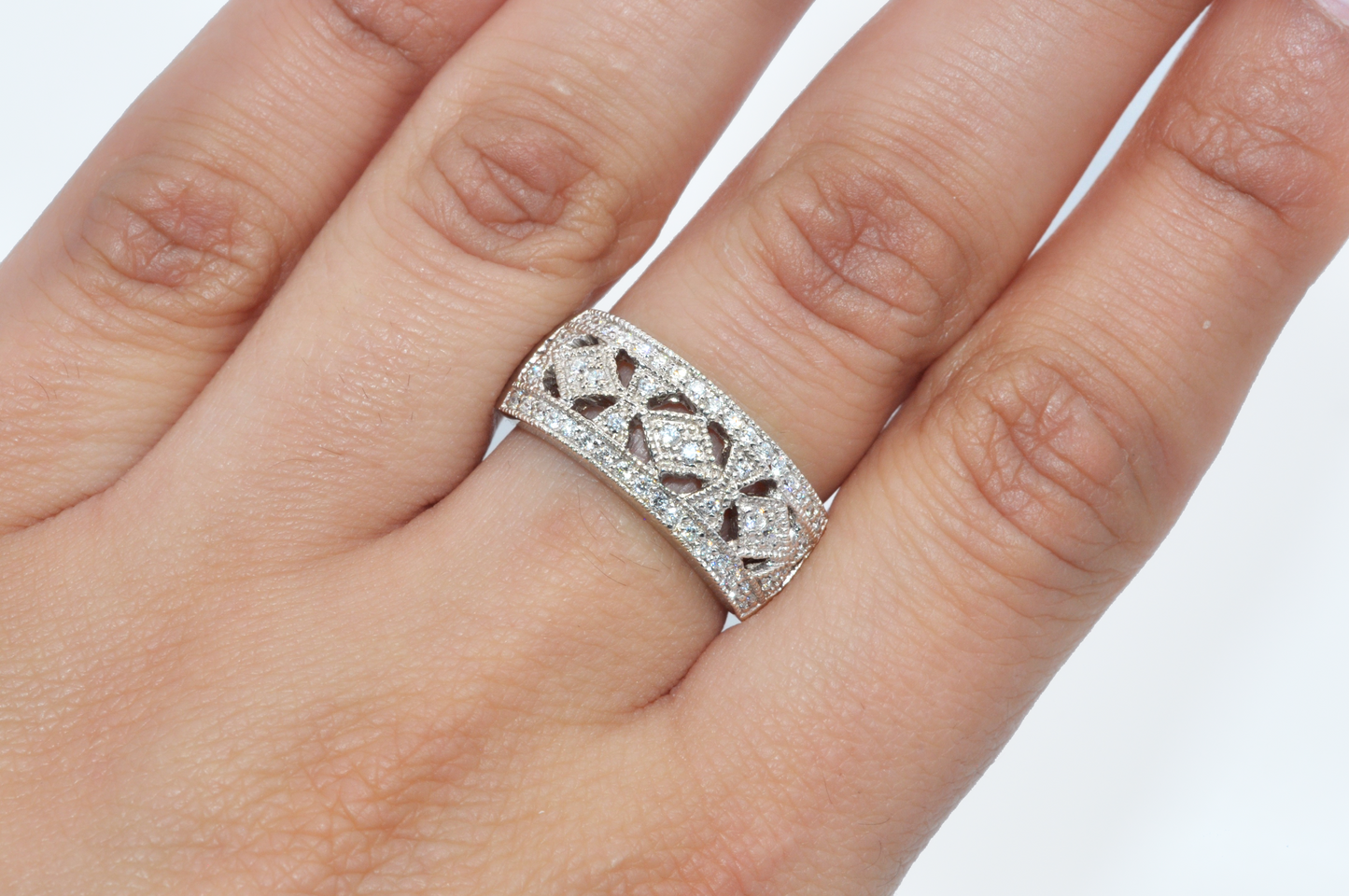 Vintage White Gold Diamond Filament Ring
