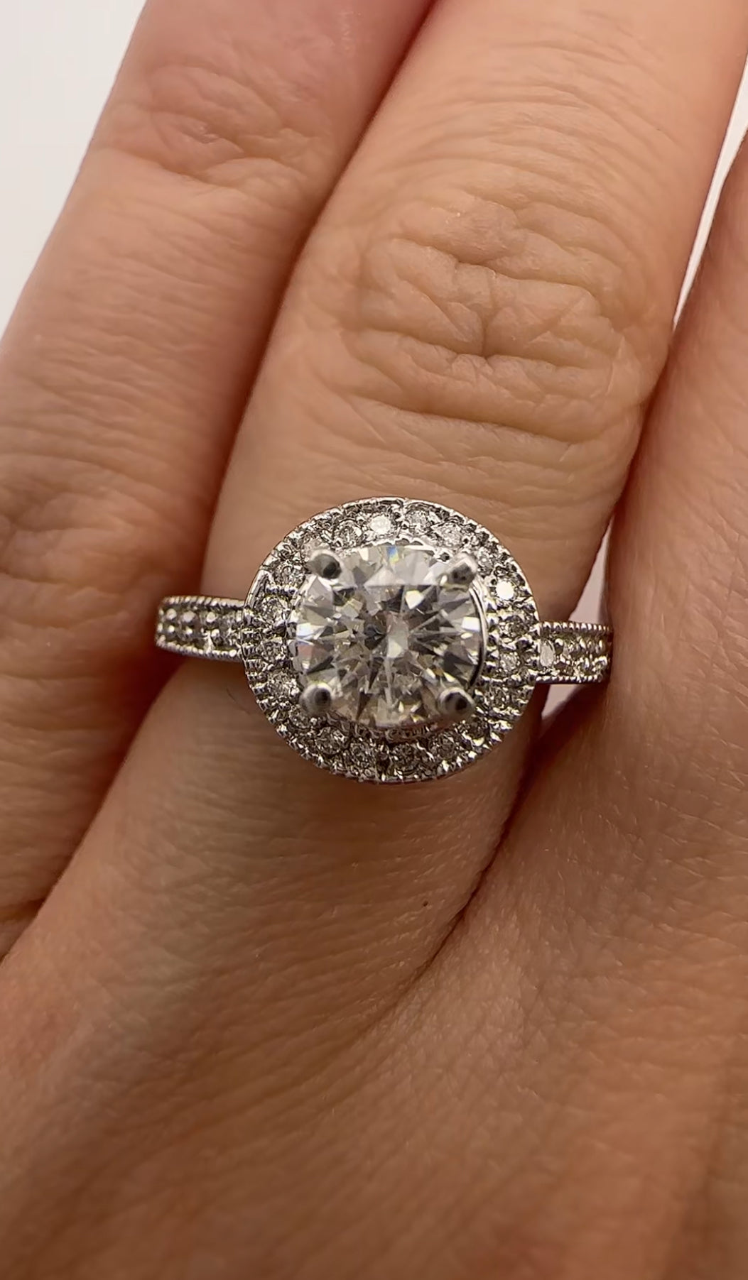 Round Brilliant Engagement Ring with Halo 14k White Gold