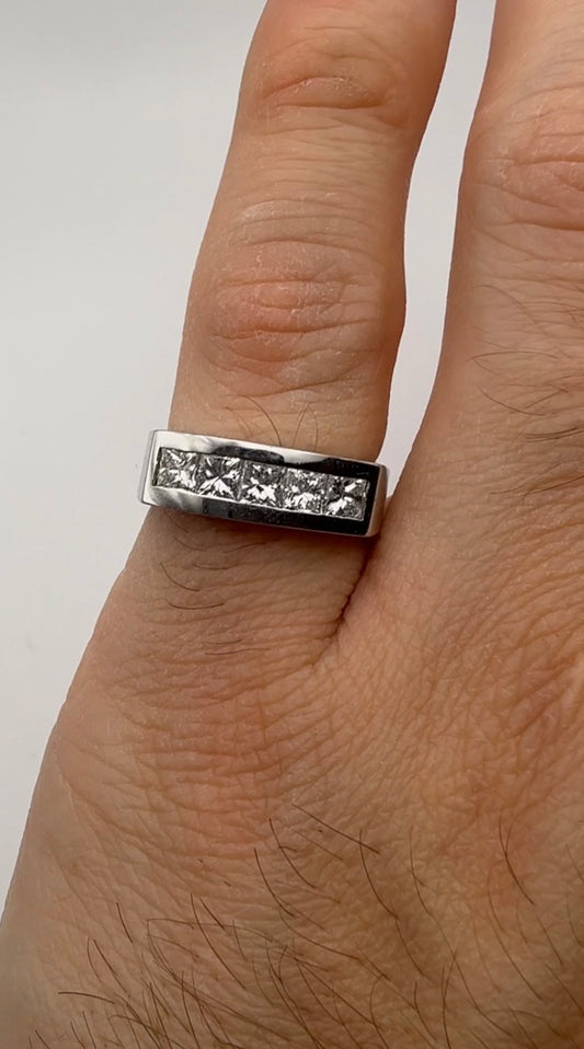 Men’s Pinky Diamond Ring