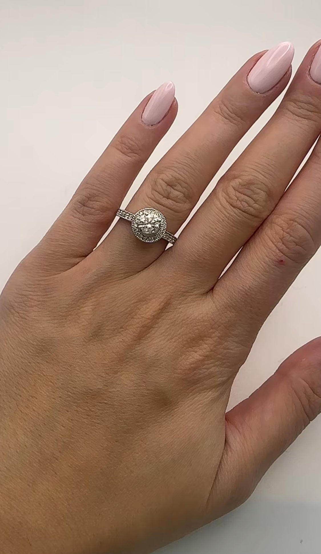 Round Brilliant Engagement Ring with Halo 14k White Gold
