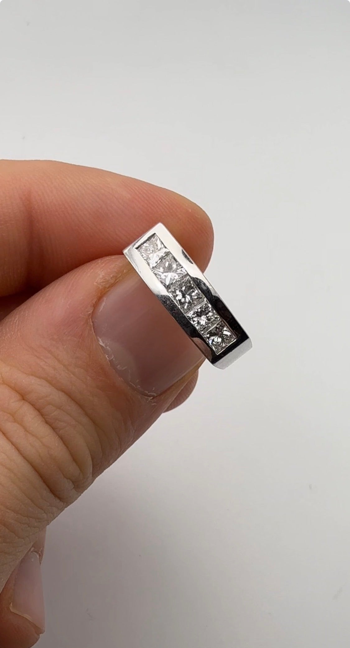 Men’s Pinky Diamond Ring