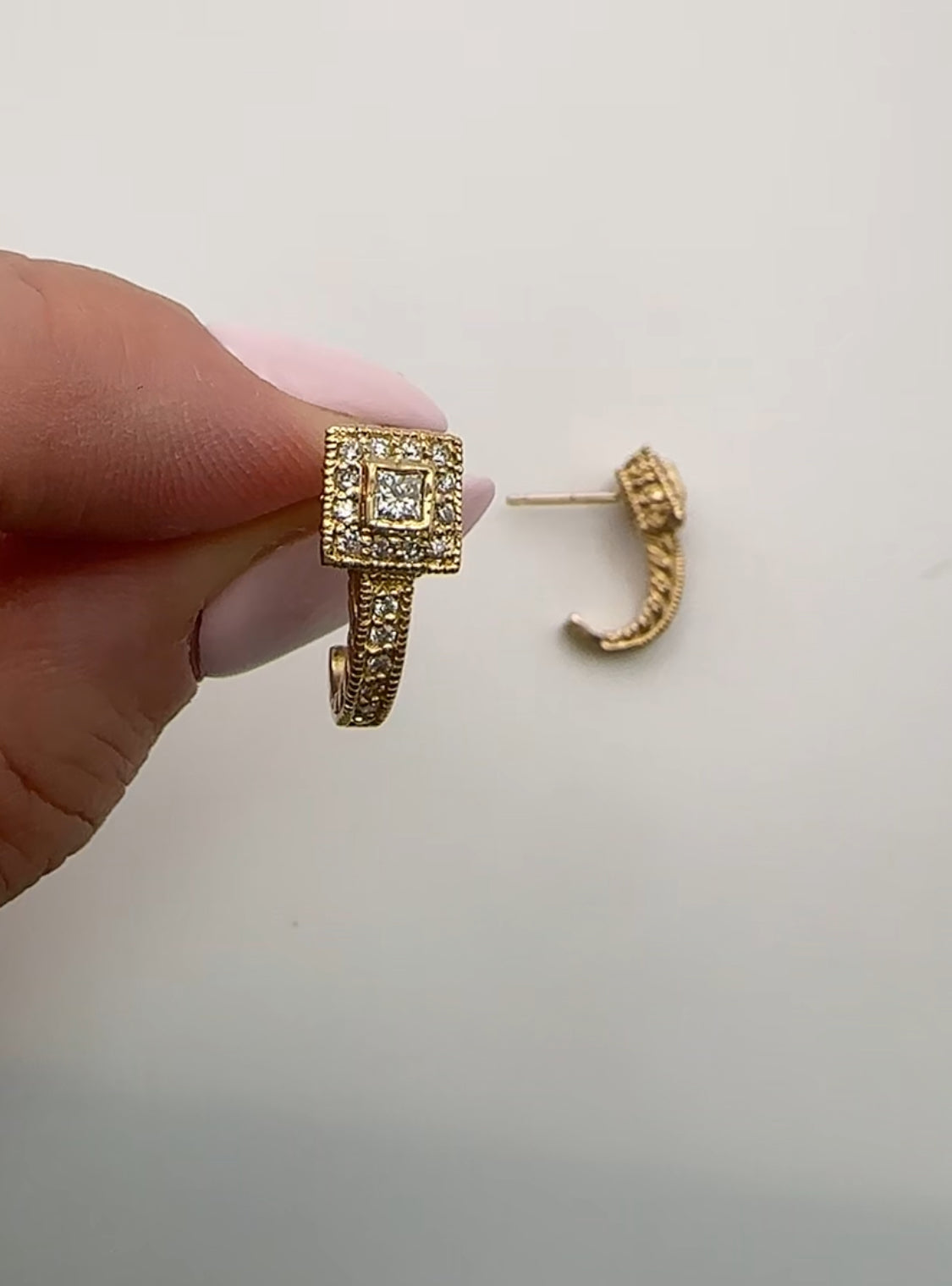 Unique drop down Gold and Diamond Earring