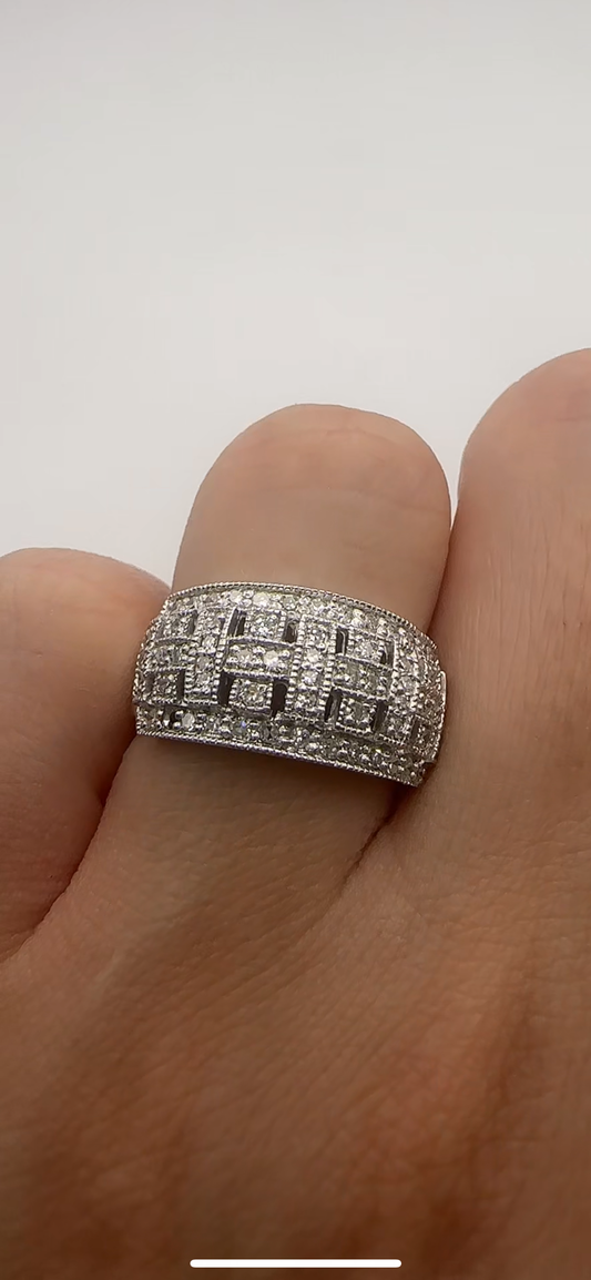 Vintage White Gold Filament Ring with Diamonds