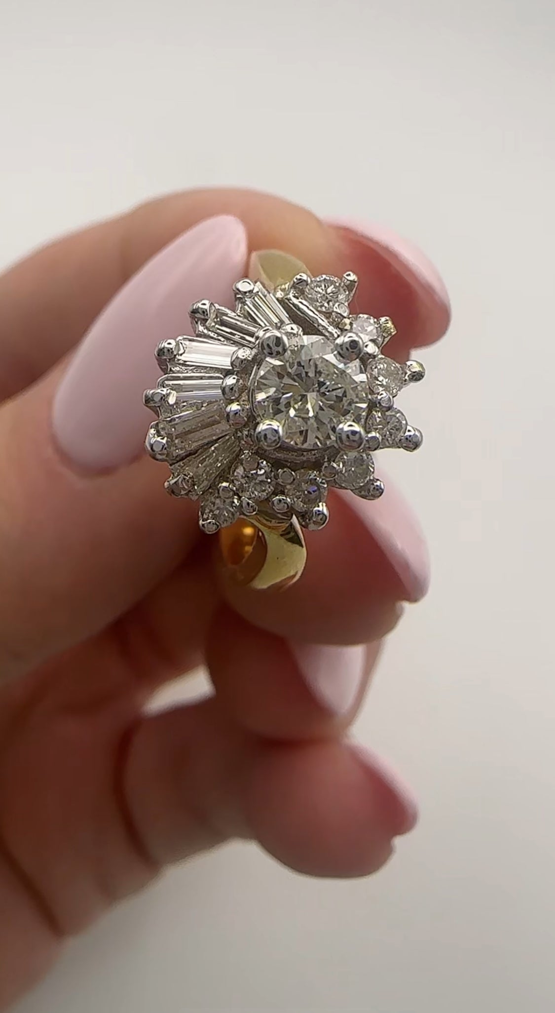 Vintage Diamond Ring 14k Yellow Gold