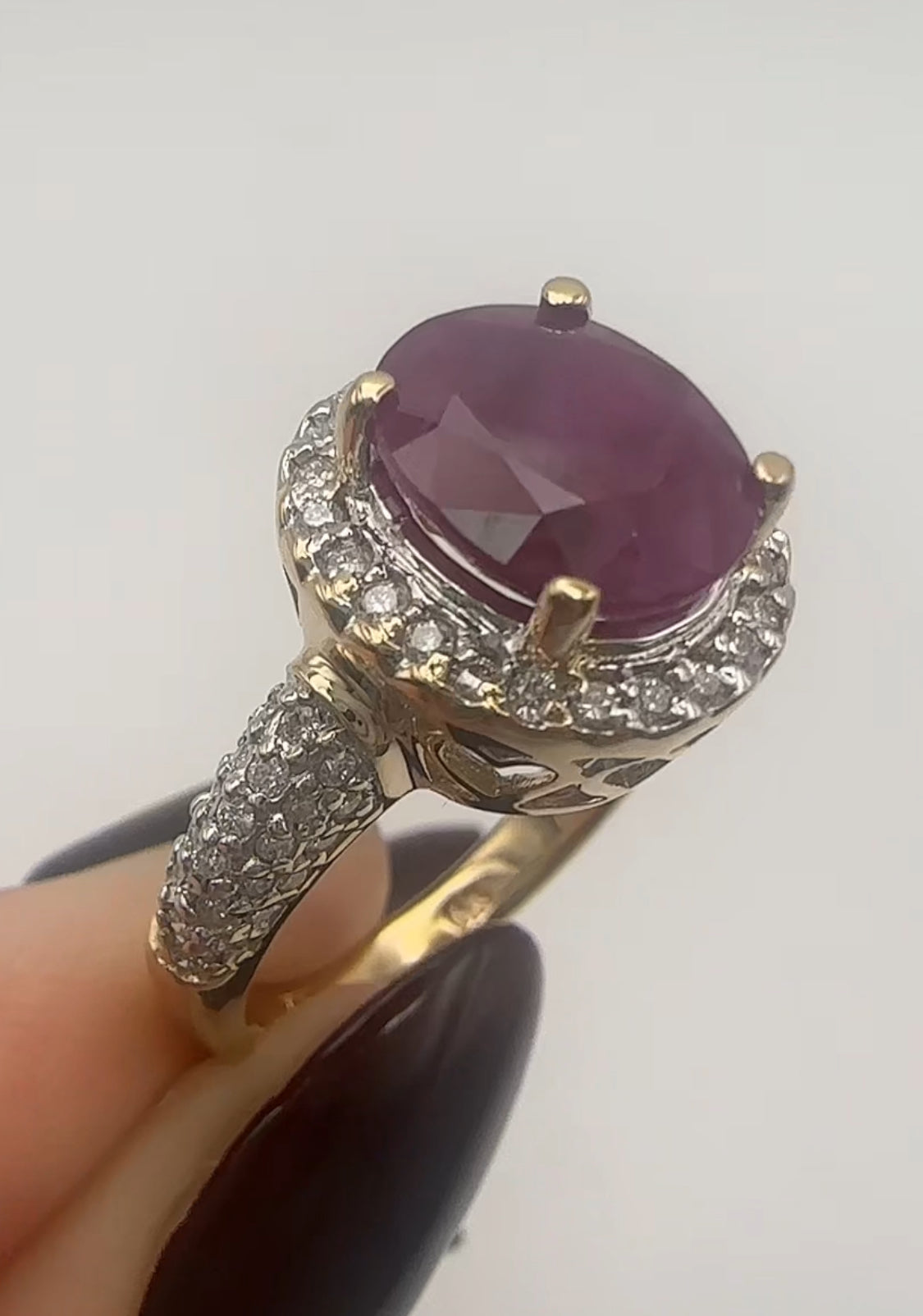 Gorgeous Statement Ruby Ring 14k Yellow Gold