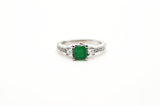 White Gold Emerald Ring with 2 Diamonds Side Stones