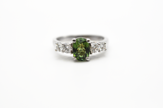 White Gold Green Sapphire Ring with Diamonds Side Stones