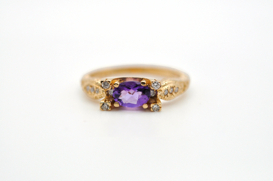 Yellow Gold Vintage Oval Amethyst Ring with Diamond Accents