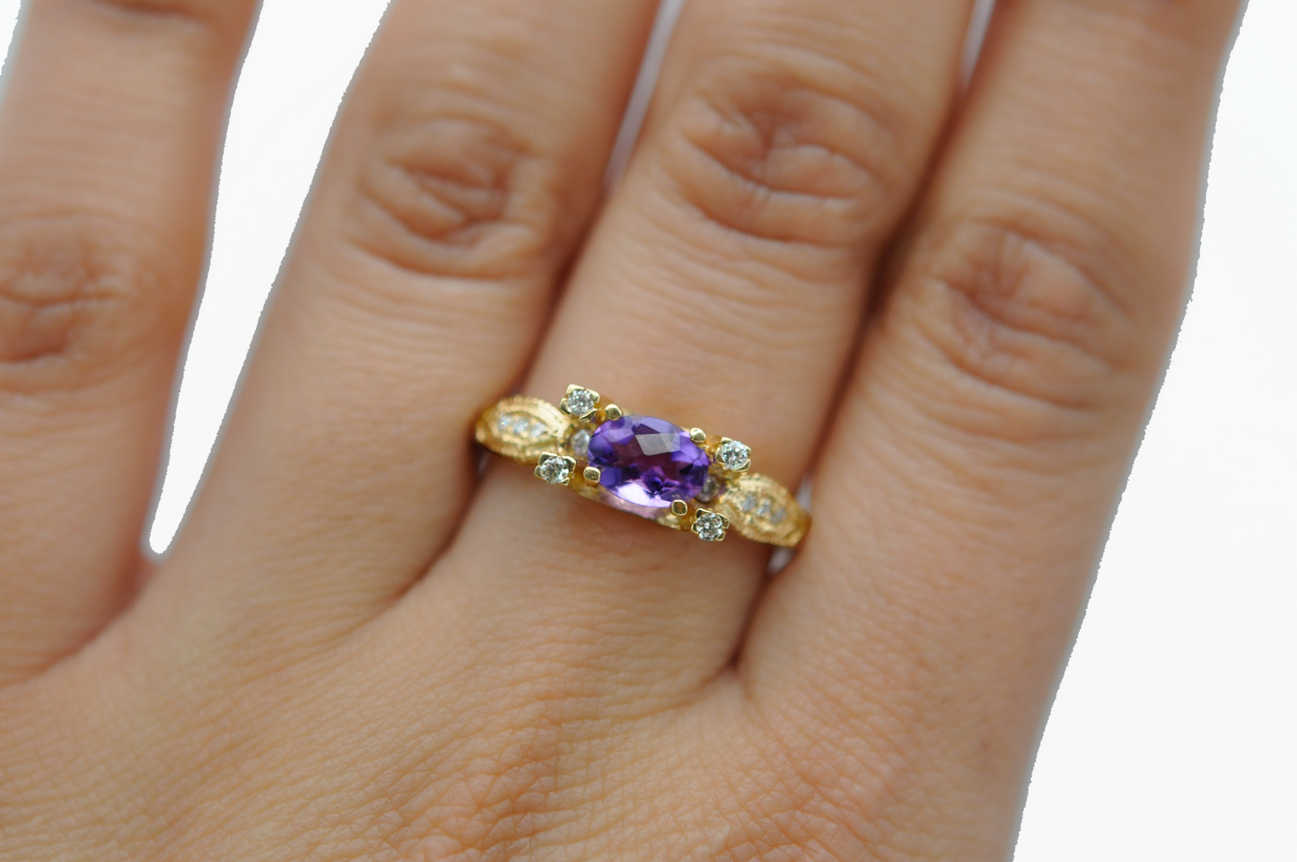 Yellow Gold Vintage Oval Amethyst Ring with Diamond Accents