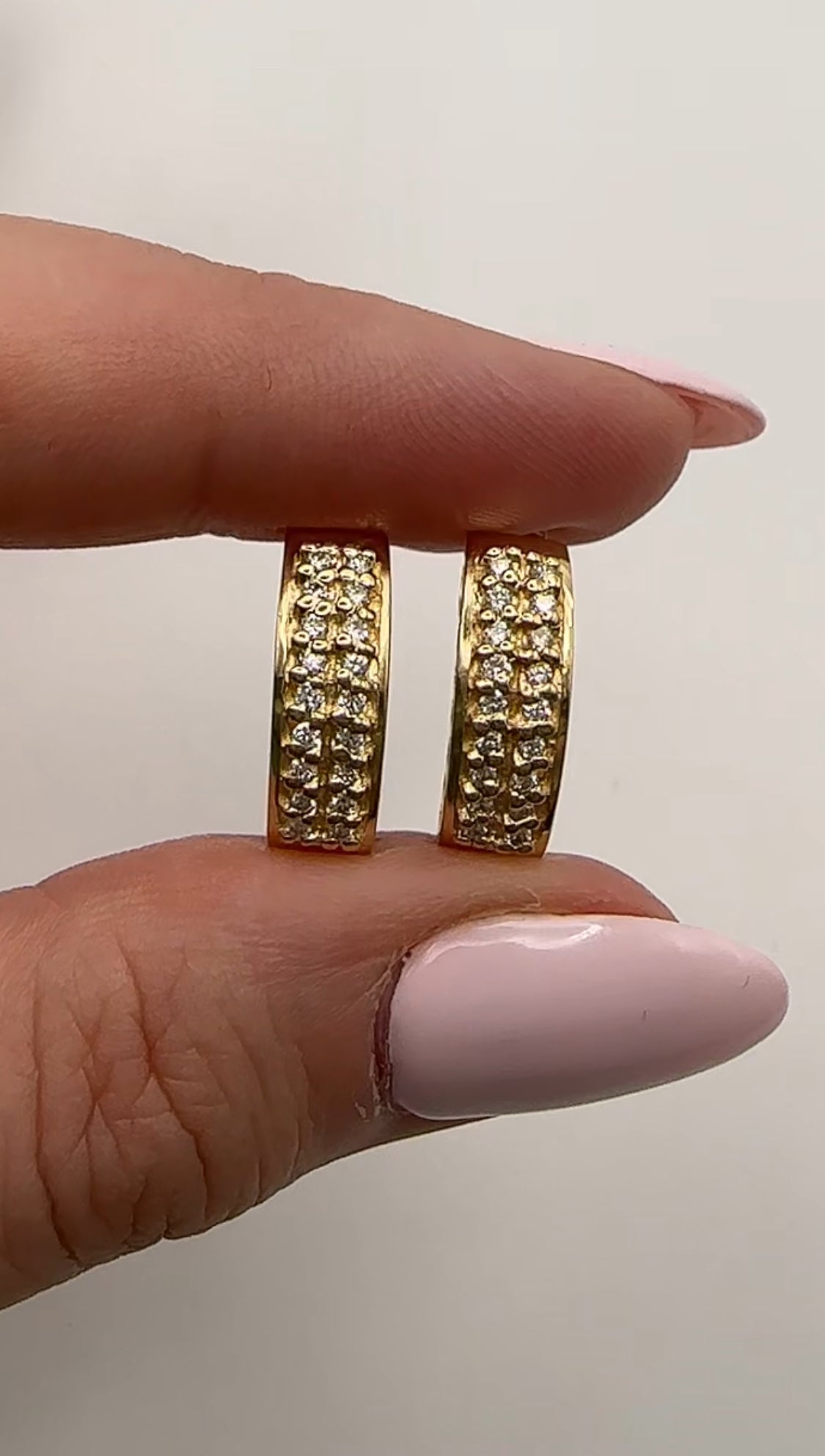 Gold and Diamond Dangle Earring